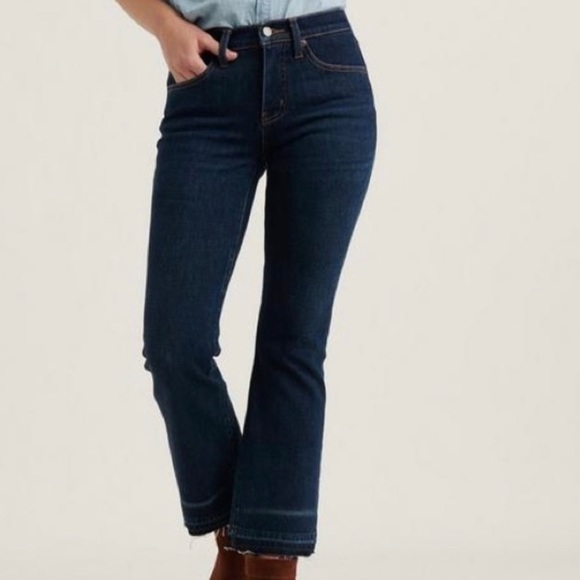 Lucky Brand Denim - 🍀 LUCKY BRAND Ava mid rise crop mini boot stretch